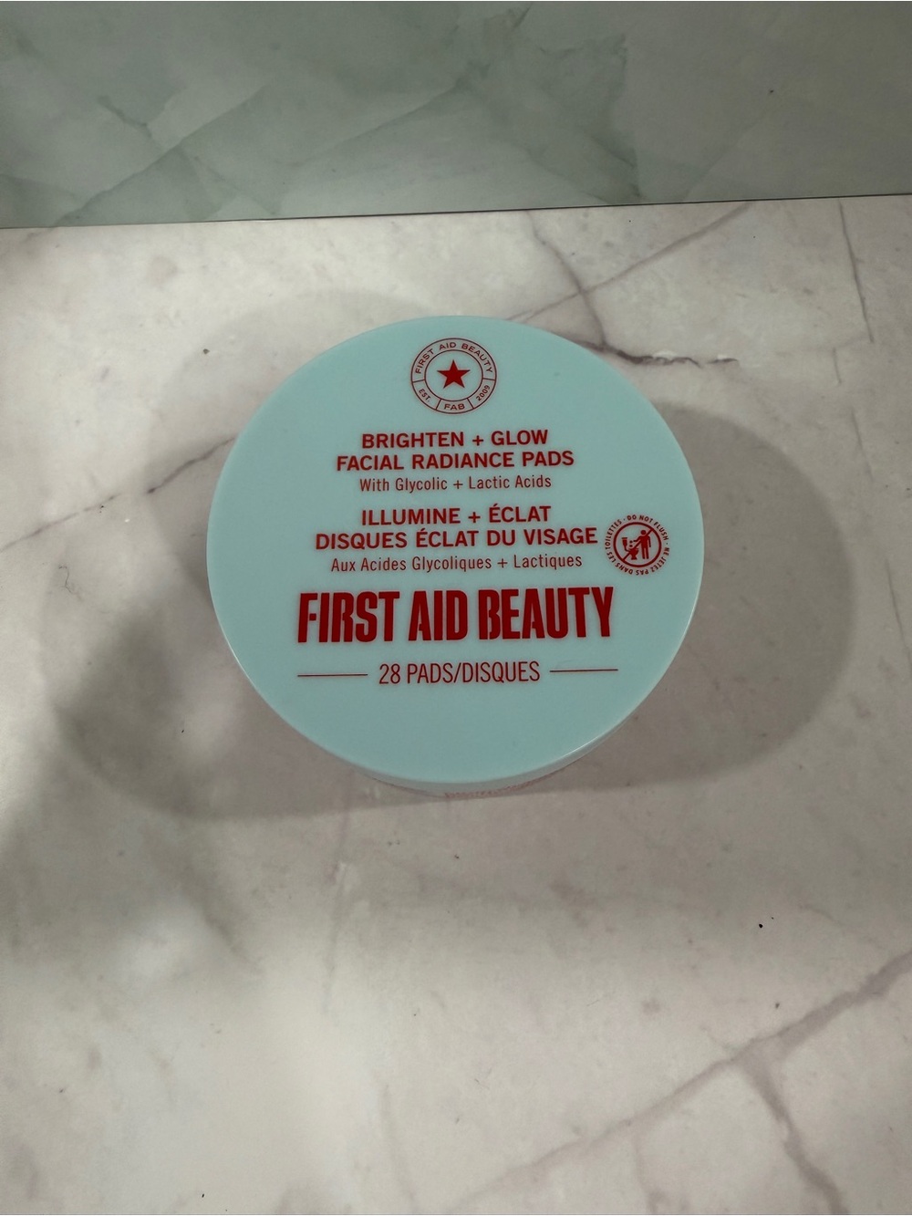 NEW First Aid Beauty Brighten + Glow Facial Radiance Pads – 28ct